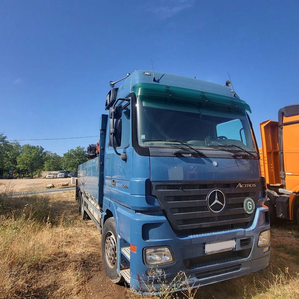 Mercedes-Benz Actros 2546 L 6x2 stake body - crane Atlas 200.2 - Bortu kravas automašīna/ Platforma, Kravas auto ar manipulatoru: foto 2 Mercedes-Benz Actros 2546 L 6x2 stake body - crane Atlas 200.2 - Bortu kravas automašīna/ Platforma, Kravas auto ar manipulatoru: foto 2