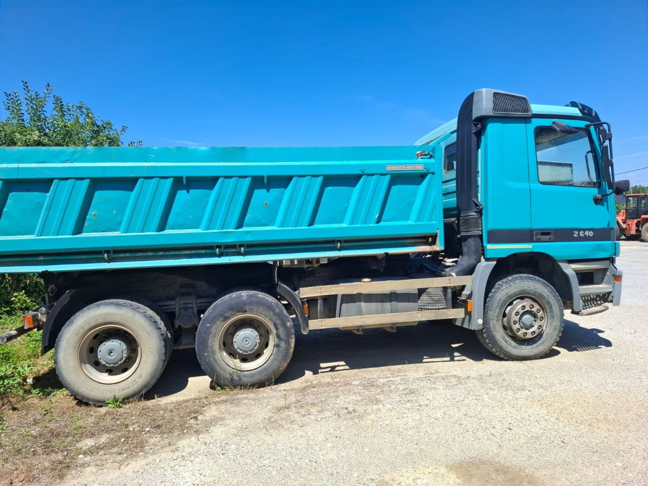 Mercedes-Benz Actros 2640 K 6x4 meiller tipper - Kravas automašīna pašizgāzējs: foto 3 Mercedes-Benz Actros 2640 K 6x4 meiller tipper - Kravas automašīna pašizgāzējs: foto 3