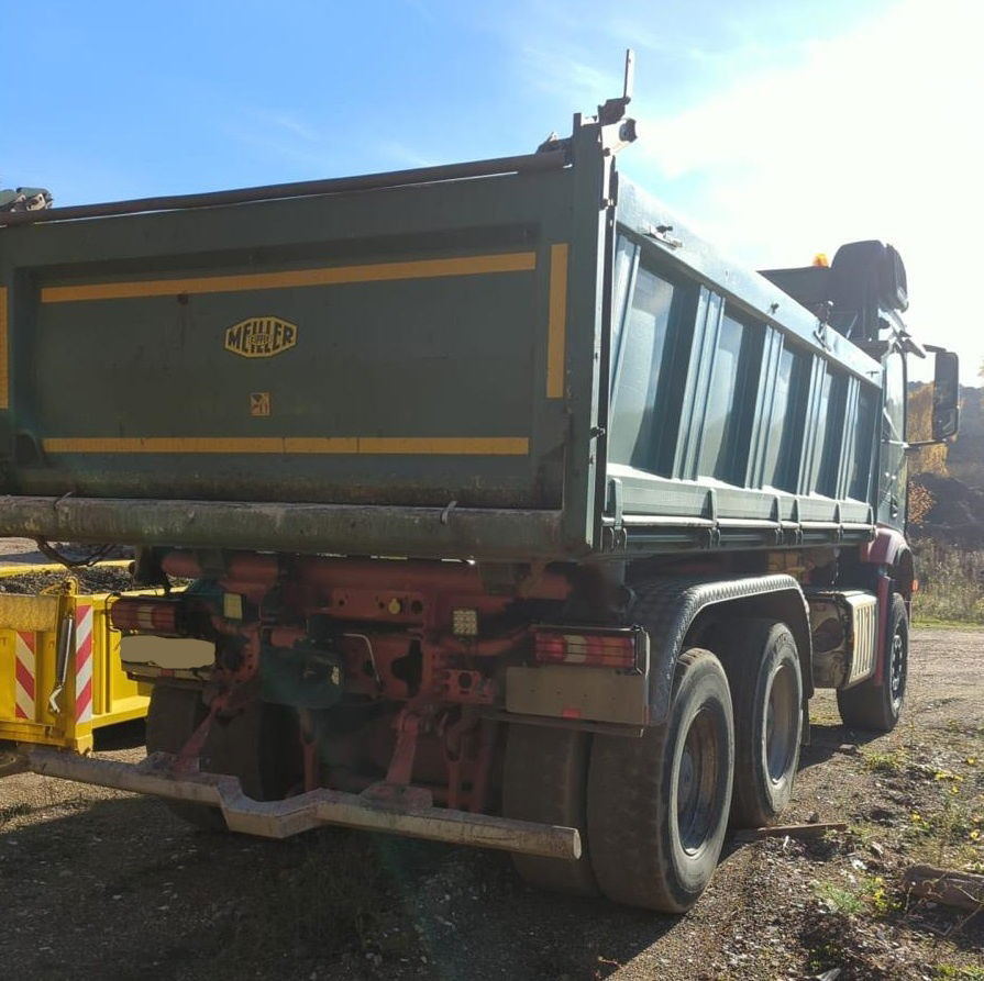 Mercedes-Benz Actros 2651 6X4 meiller bordmatic tipper - Kravas automašīna pašizgāzējs: foto 3 Mercedes-Benz Actros 2651 6X4 meiller bordmatic tipper - Kravas automašīna pašizgāzējs: foto 3