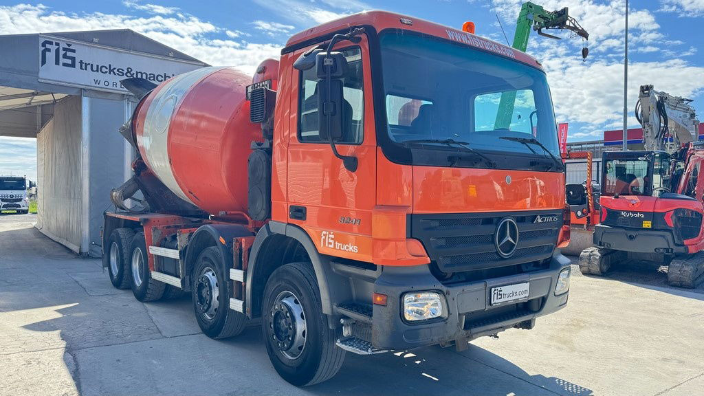 Mercedes-Benz Actros 3241 8x4 mixer 9m3 - Betonvedējs: foto 3 Mercedes-Benz Actros 3241 8x4 mixer 9m3 - Betonvedējs: foto 3