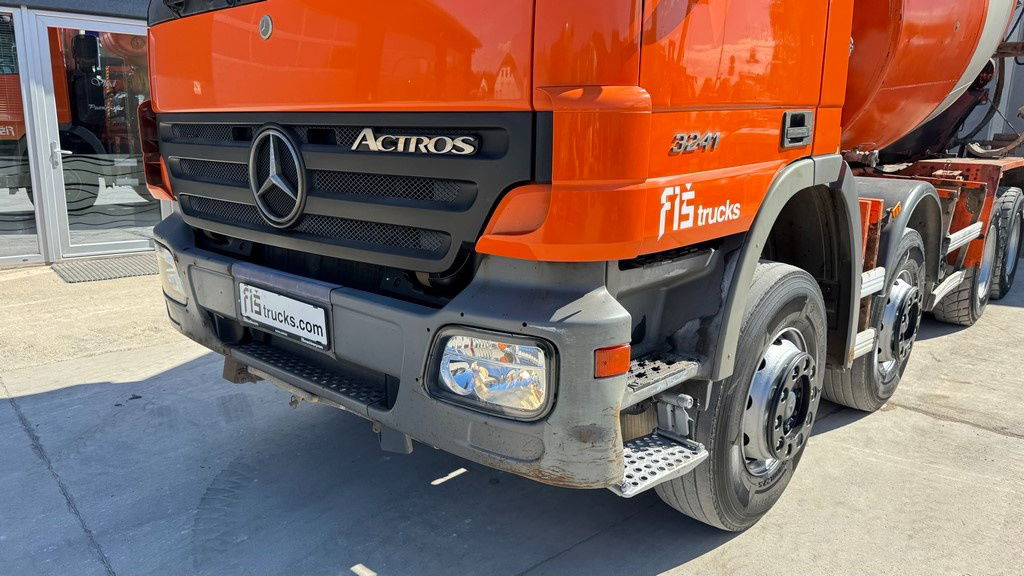 Mercedes-Benz Actros 3241 8x4 mixer 9m3 - Betonvedējs: foto 2 Mercedes-Benz Actros 3241 8x4 mixer 9m3 - Betonvedējs: foto 2
