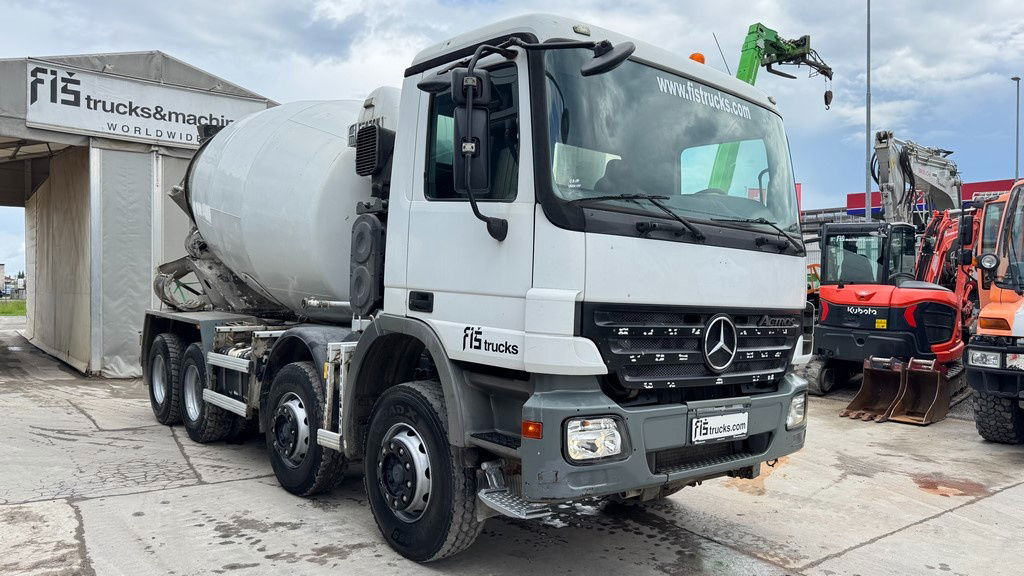 Mercedes-Benz Actros 3241 8x4 mixer 9m3 - Betonvedējs: foto 3 Mercedes-Benz Actros 3241 8x4 mixer 9m3 - Betonvedējs: foto 3
