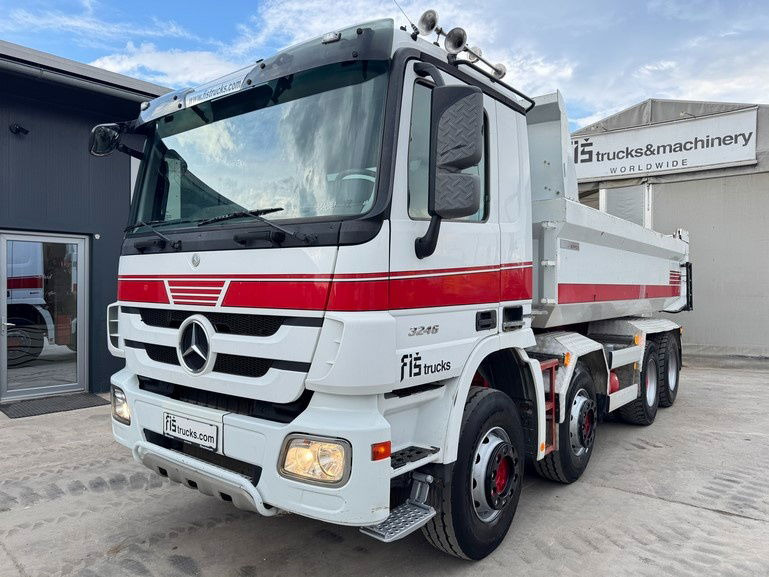 Mercedes-Benz Actros 3246 8X4 mulda tipper - retarder - hydr. back door - Kravas automašīna pašizgāzējs: foto 1 Mercedes-Benz Actros 3246 8X4 mulda tipper - retarder - hydr. back door - Kravas automašīna pašizgāzējs: foto 1