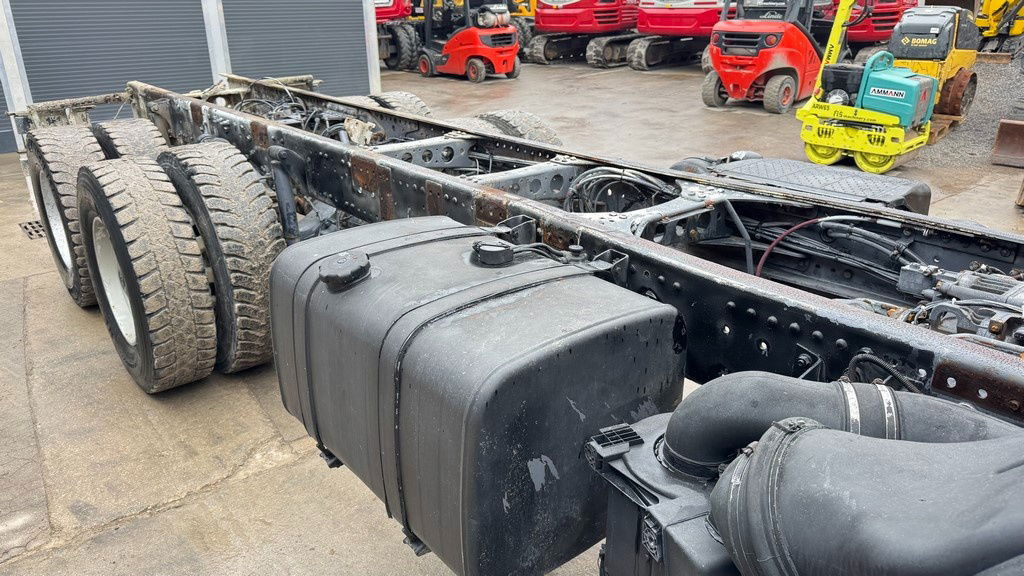 Mercedes-Benz Actros 3331 B 6x4 chassis - big axle - Šasija kravas automašīna: foto 3 Mercedes-Benz Actros 3331 B 6x4 chassis - big axle - Šasija kravas automašīna: foto 3