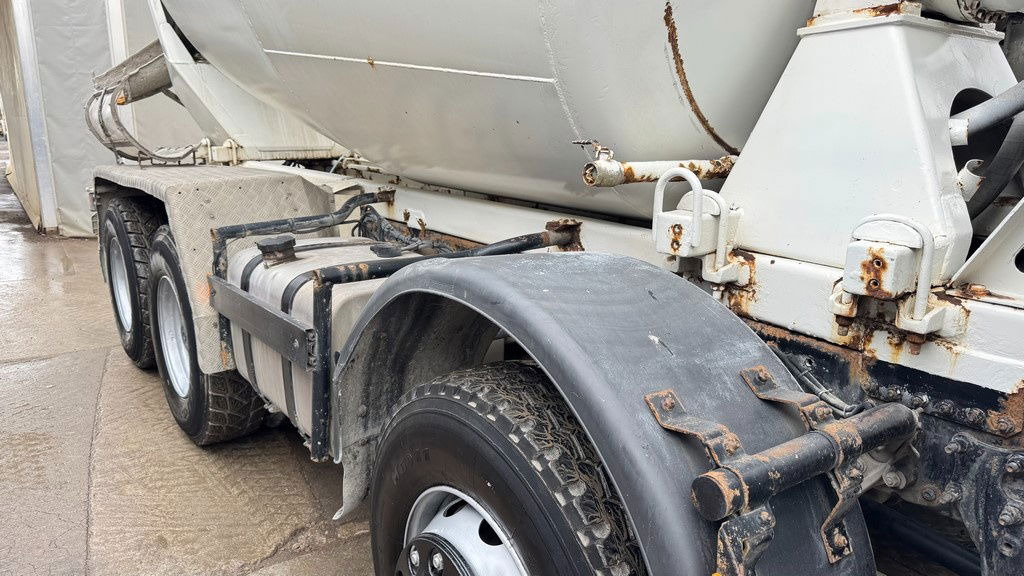 Mercedes-Benz Actros 3536 8x4 stetter schwing mixer 9m3 - Betonvedējs: foto 5 Mercedes-Benz Actros 3536 8x4 stetter schwing mixer 9m3 - Betonvedējs: foto 5