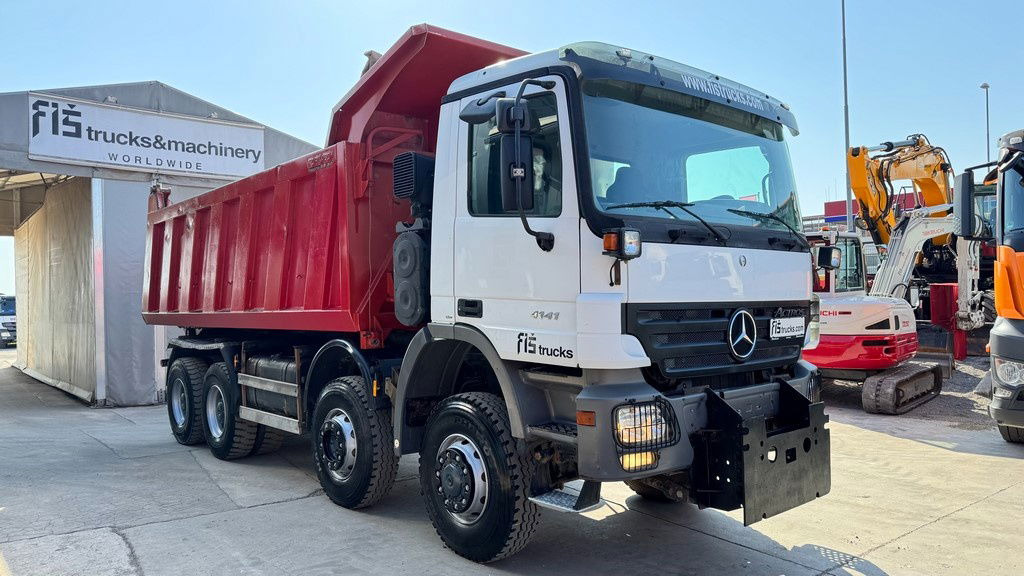 Mercedes-Benz Actros 4141 K 8x6 tipper - 18m3 - Kravas automašīna pašizgāzējs: foto 3 Mercedes-Benz Actros 4141 K 8x6 tipper - 18m3 - Kravas automašīna pašizgāzējs: foto 3