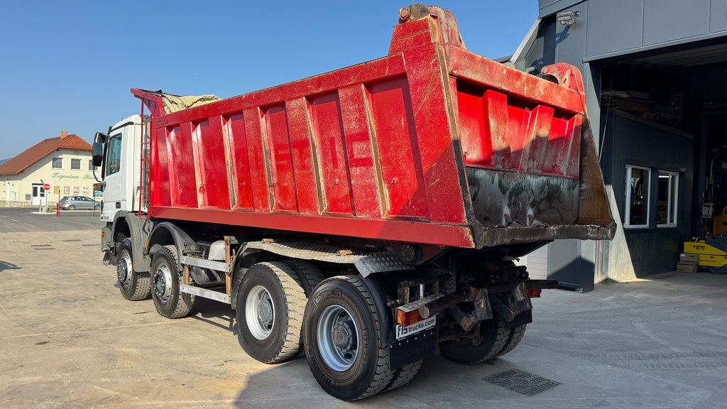 Mercedes-Benz Actros 4141 K 8x6 tipper - 18m3 - Kravas automašīna pašizgāzējs: foto 5 Mercedes-Benz Actros 4141 K 8x6 tipper - 18m3 - Kravas automašīna pašizgāzējs: foto 5