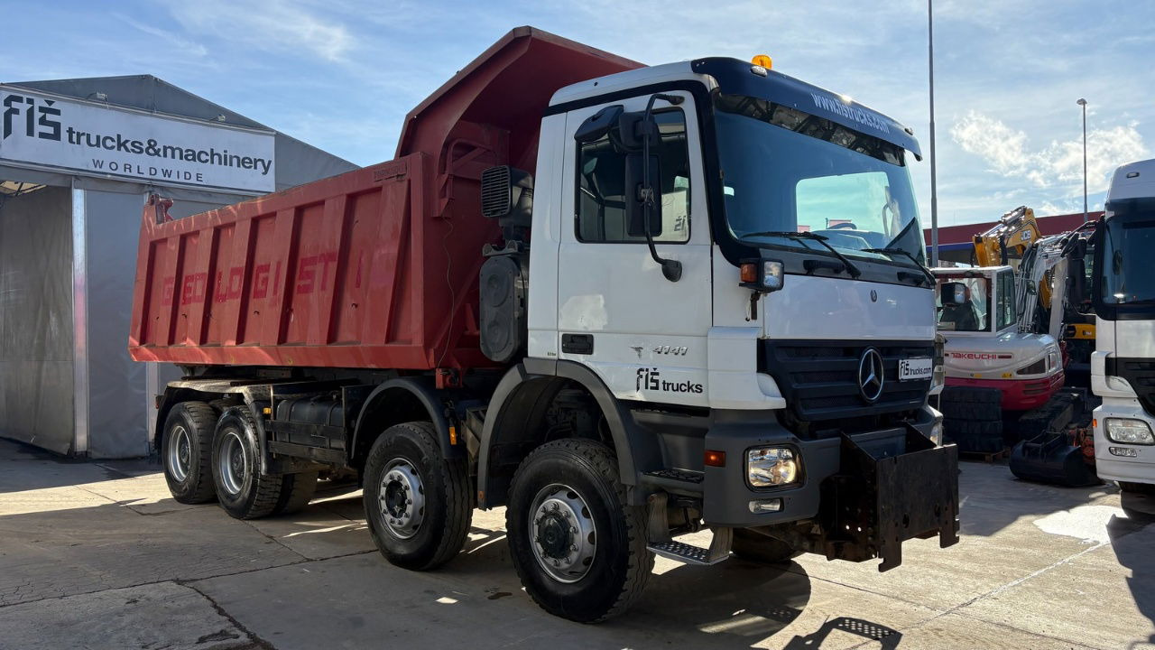 Mercedes-Benz Actros 4141 K 8x6 tipper - 19m3 - spring suspension - Kravas automašīna pašizgāzējs: foto 2 Mercedes-Benz Actros 4141 K 8x6 tipper - 19m3 - spring suspension - Kravas automašīna pašizgāzējs: foto 2