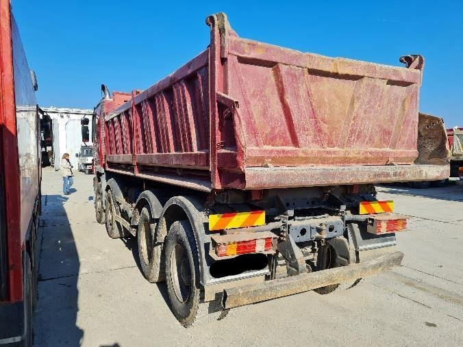 Mercedes-Benz Actros 4144 8x4 tipper - 1st owner - Kravas automašīna pašizgāzējs: foto 5 Mercedes-Benz Actros 4144 8x4 tipper - 1st owner - Kravas automašīna pašizgāzējs: foto 5