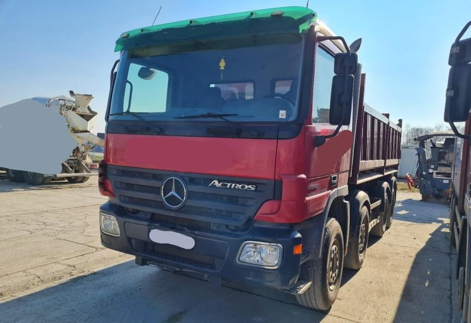 Mercedes-Benz Actros 4144 8x4 tipper - 1st owner - Kravas automašīna pašizgāzējs: foto 2 Mercedes-Benz Actros 4144 8x4 tipper - 1st owner - Kravas automašīna pašizgāzējs: foto 2