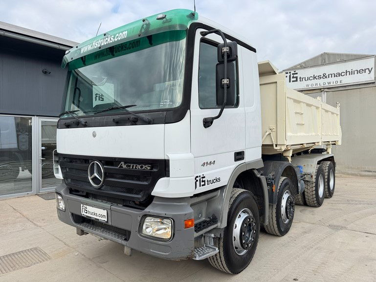 Mercedes-Benz Actros 4144 K 8x4 3 sided tipper - 1st owner - Kravas automašīna pašizgāzējs: foto 1 Mercedes-Benz Actros 4144 K 8x4 3 sided tipper - 1st owner - Kravas automašīna pašizgāzējs: foto 1