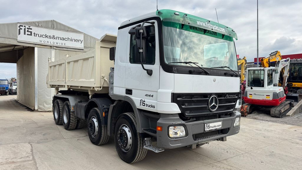 Mercedes-Benz Actros 4144 K 8x4 3 sided tipper - 1st owner - Kravas automašīna pašizgāzējs: foto 3 Mercedes-Benz Actros 4144 K 8x4 3 sided tipper - 1st owner - Kravas automašīna pašizgāzējs: foto 3