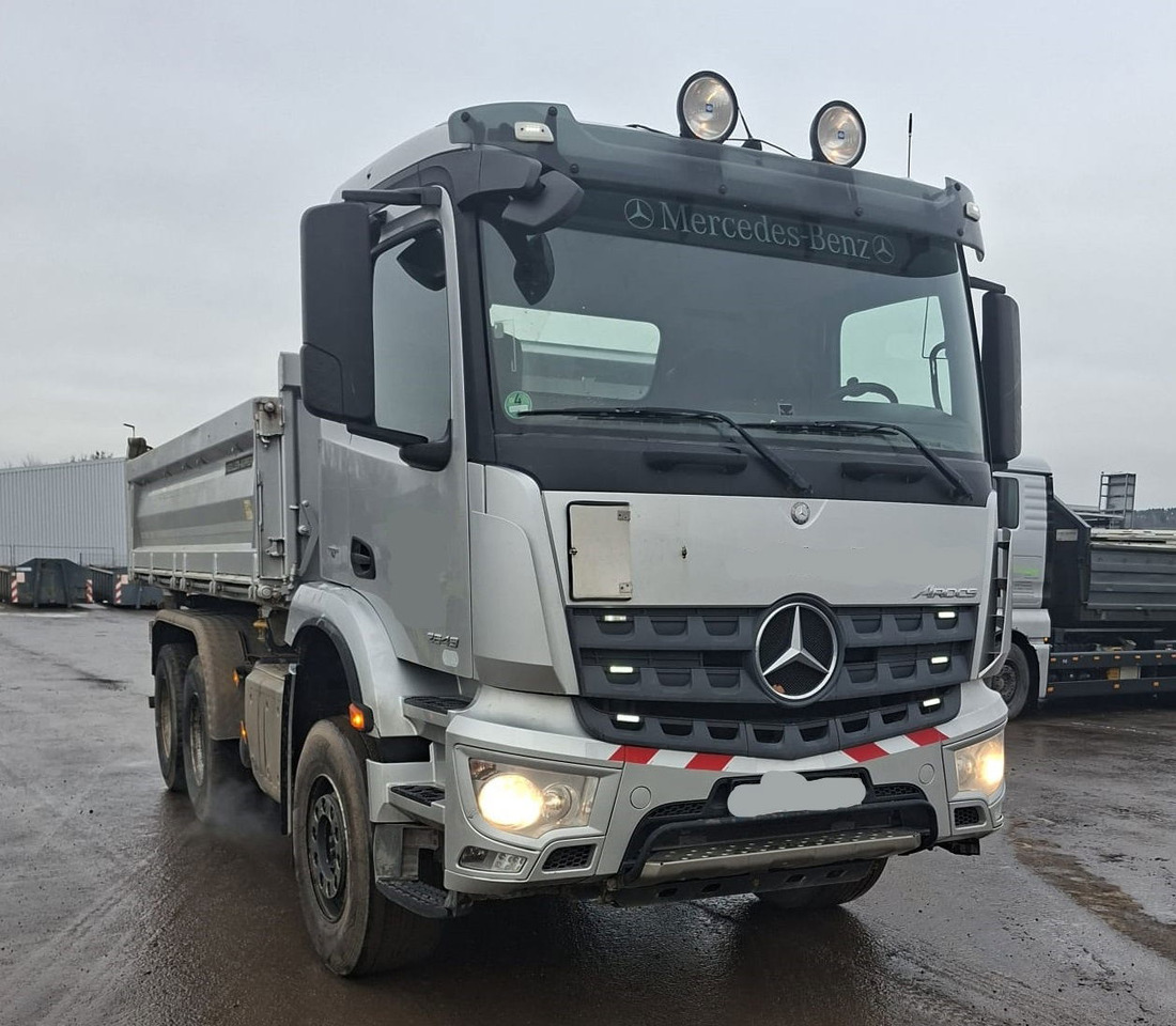 Mercedes-Benz Arocs 2643 6X4 meiller bordmatic tipper - Kravas automašīna pašizgāzējs: foto 2 Mercedes-Benz Arocs 2643 6X4 meiller bordmatic tipper - Kravas automašīna pašizgāzējs: foto 2
