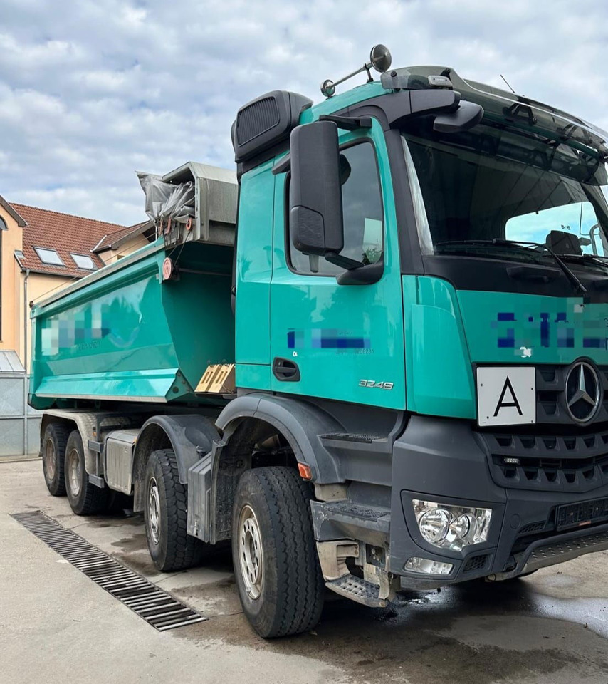 Mercedes-Benz Arocs 3248 8X4 mulda tipper - electric taurpaulin - Kravas automašīna pašizgāzējs: foto 2 Mercedes-Benz Arocs 3248 8X4 mulda tipper - electric taurpaulin - Kravas automašīna pašizgāzējs: foto 2