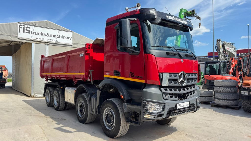 Mercedes-Benz Arocs 4145 8X4 tipper - bordmatic - Kravas automašīna pašizgāzējs: foto 3 Mercedes-Benz Arocs 4145 8X4 tipper - bordmatic - Kravas automašīna pašizgāzējs: foto 3