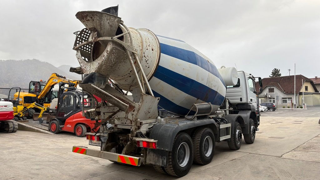 Mercedes-Benz Axor 3243 8x4 mixer cifa - 10m3 - Betonvedējs: foto 4 Mercedes-Benz Axor 3243 8x4 mixer cifa - 10m3 - Betonvedējs: foto 4