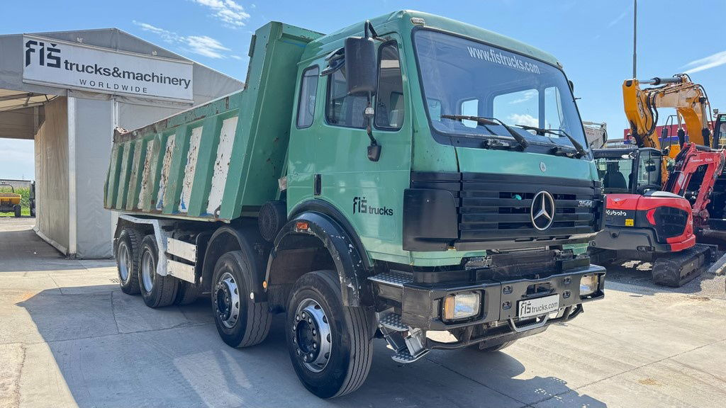 Mercedes-Benz SK 3235 8X4 tipper - V8 - Kravas automašīna pašizgāzējs: foto 3 Mercedes-Benz SK 3235 8X4 tipper - V8 - Kravas automašīna pašizgāzējs: foto 3