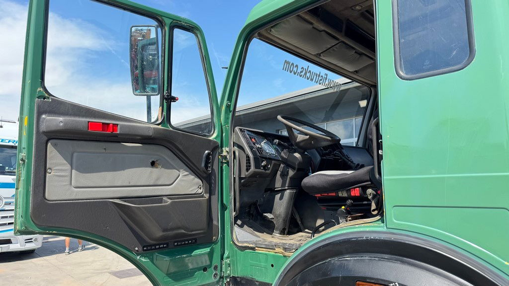 Kravas automašīna pašizgāzējs Mercedes-Benz SK 3235 8X4 tipper - V8: foto 22