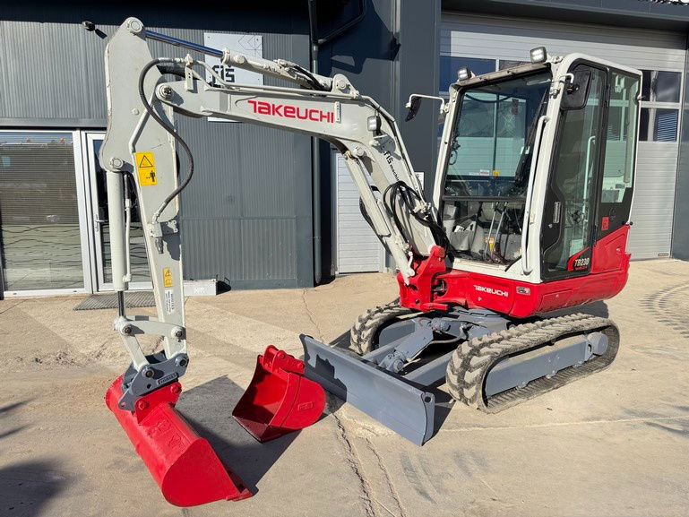Takeuchi TB230 - 2019 Year - 2435 Hours - 2X Buckets - NEW Tracks - Mini-ekskavators: foto 1 Takeuchi TB230 - 2019 Year - 2435 Hours - 2X Buckets - NEW Tracks - Mini-ekskavators: foto 1