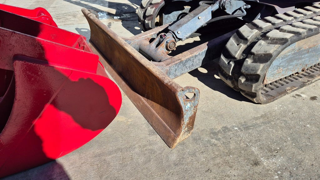 Takeuchi TB230 - Powertilt - 3X Buckets - 2017 Year - TOP Condition - Mini-ekskavators: foto 2 Takeuchi TB230 - Powertilt - 3X Buckets - 2017 Year - TOP Condition - Mini-ekskavators: foto 2