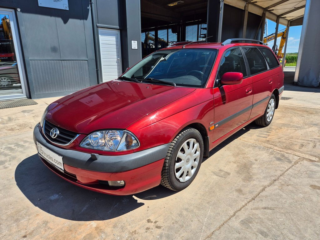 Universālis Toyota Avensis 1.8 - Petrol - 5 Doors - AC: foto 1