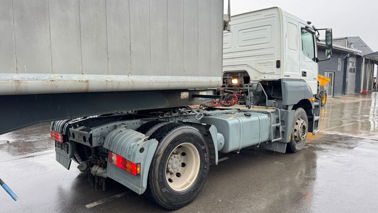 Mercedes-Benz Actros 1840 Axor 1840 LS 4x2 tipper hydraulics - Vilcējs: foto 3 Mercedes-Benz Actros 1840 Axor 1840 LS 4x2 tipper hydraulics - Vilcējs: foto 3