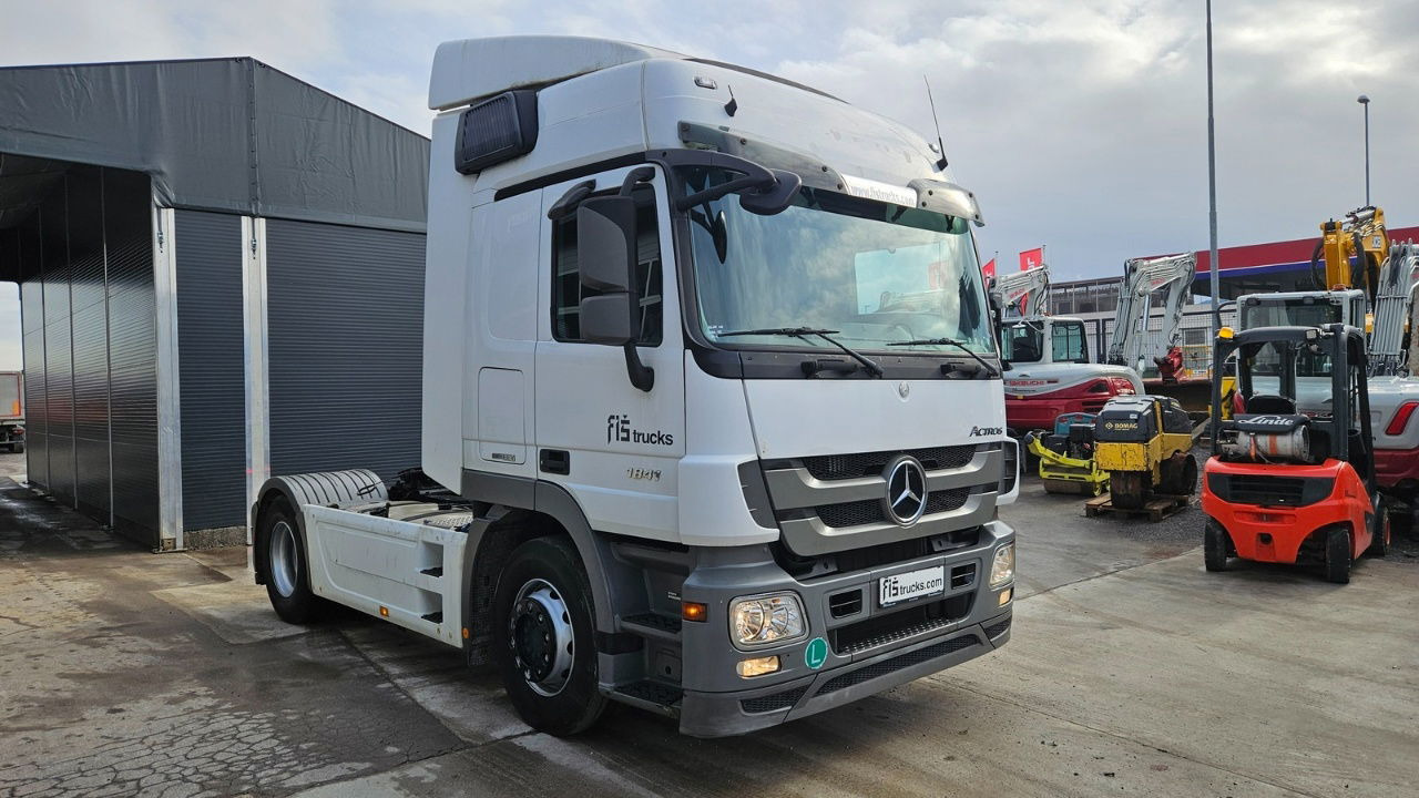 Mercedes-Benz Actros 1841 4x2 tractor unit - retarder - Vilcējs: foto 3 Mercedes-Benz Actros 1841 4x2 tractor unit - retarder - Vilcējs: foto 3