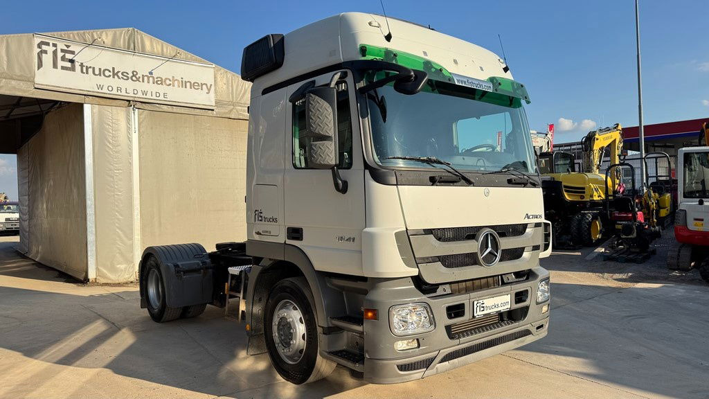 Mercedes-Benz Actros 1841 LS 4x2 tractor unit - Vilcējs: foto 2 Mercedes-Benz Actros 1841 LS 4x2 tractor unit - Vilcējs: foto 2