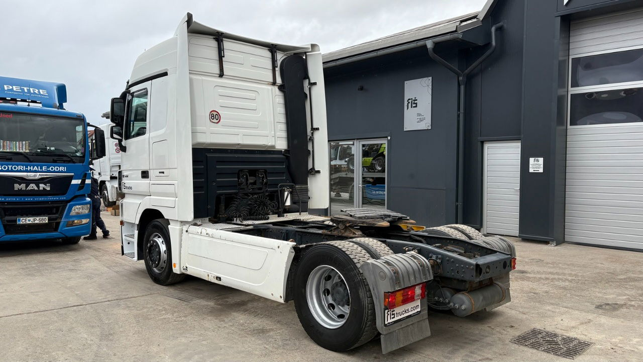 Mercedes-Benz Actros 1844 4x2 - tractor unit - retarder - Vilcējs: foto 4 Mercedes-Benz Actros 1844 4x2 - tractor unit - retarder - Vilcējs: foto 4