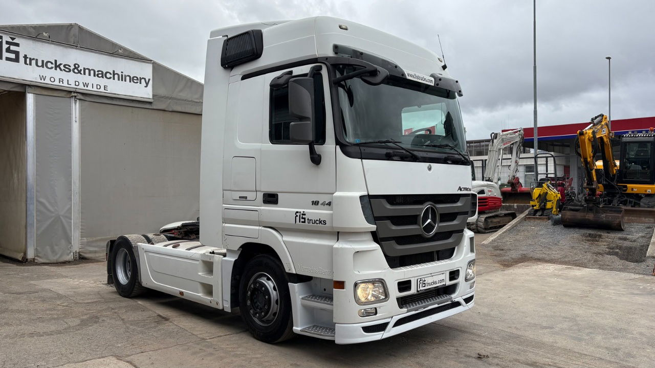 Mercedes-Benz Actros 1844 4x2 - tractor unit - retarder - Vilcējs: foto 2 Mercedes-Benz Actros 1844 4x2 - tractor unit - retarder - Vilcējs: foto 2