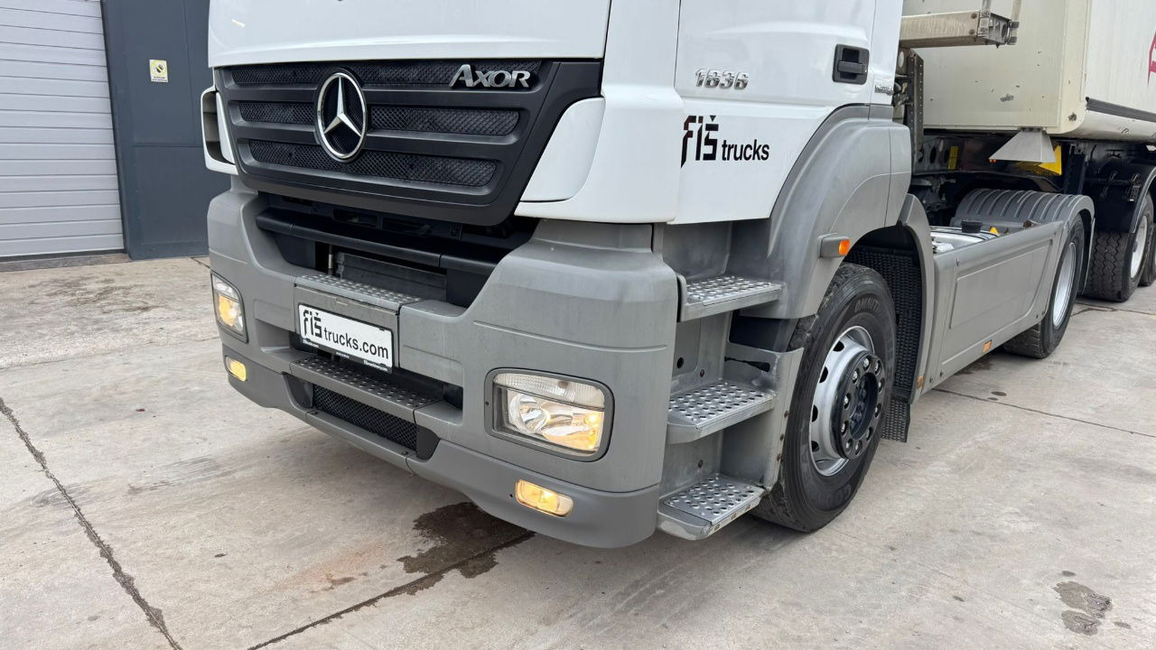 Mercedes-Benz Axor 1836 4x2 tipper hydraulics - Vilcējs: foto 2 Mercedes-Benz Axor 1836 4x2 tipper hydraulics - Vilcējs: foto 2
