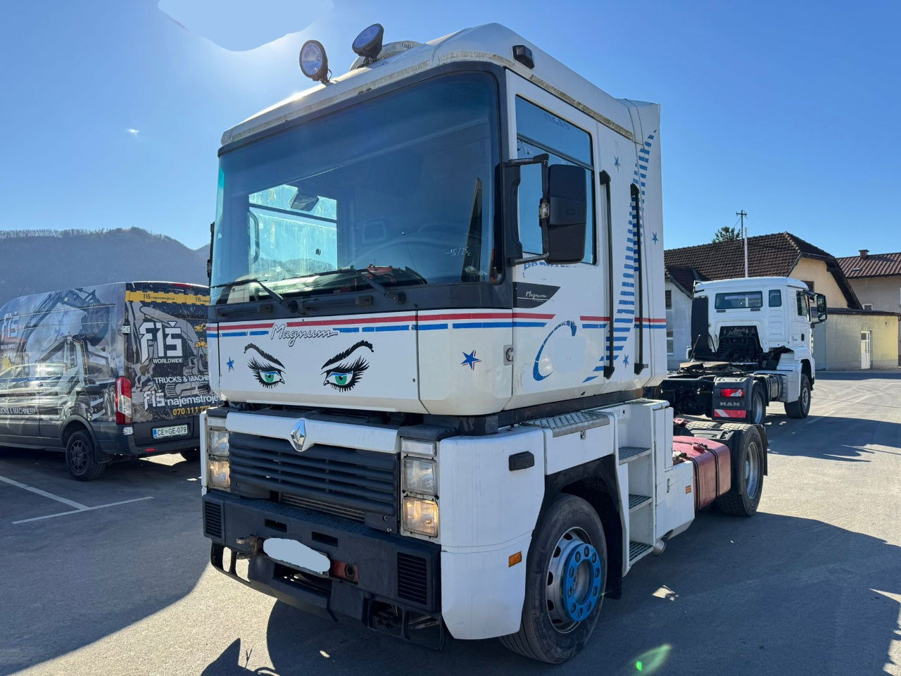 Renault Magnum 390 4X2 tractor unit - Vilcējs: foto 1 Renault Magnum 390 4X2 tractor unit - Vilcējs: foto 1