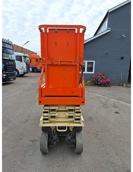 JLG 2030 ES - Šķērveida pacēlājs: foto 4 JLG 2030 ES - Šķērveida pacēlājs: foto 4