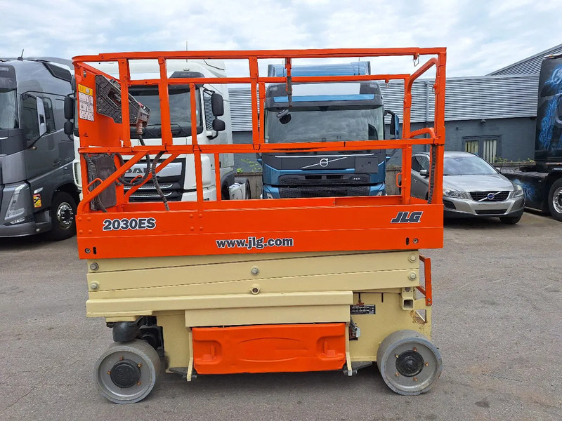 JLG 2030 ES - Šķērveida pacēlājs: foto 3 JLG 2030 ES - Šķērveida pacēlājs: foto 3