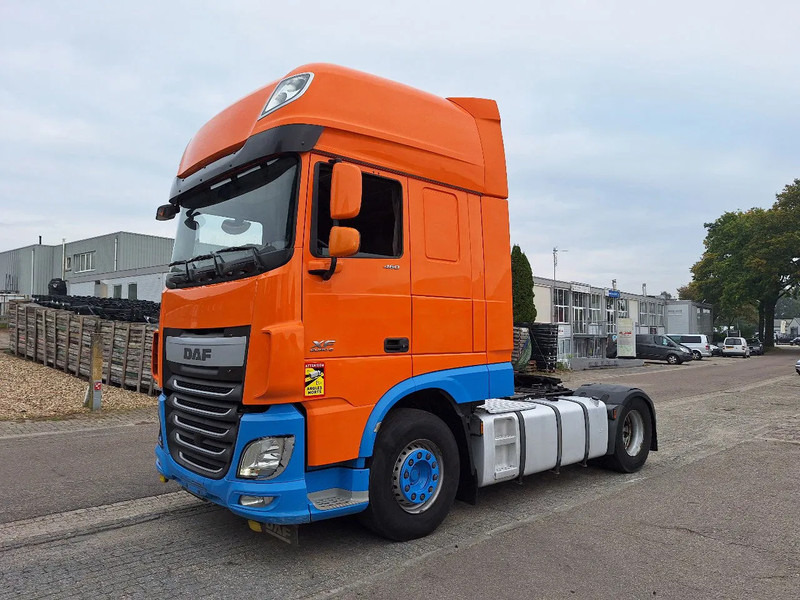 DAF XF 460 XF 460 MET ZF RETARDER - Vilcējs: foto 1 DAF XF 460 XF 460 MET ZF RETARDER - Vilcējs: foto 1