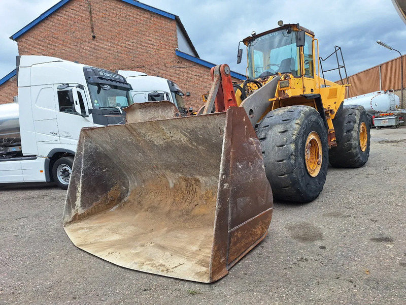 Volvo L220D - Riteņu iekrāvējs: foto 3 Volvo L220D - Riteņu iekrāvējs: foto 3