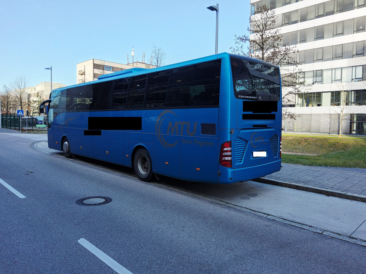 Mercedes Benz Tourismo 15 RHD 56 Sitze / kein WC / großer Kofferraum - Starppilsētu autobuss: foto 3 Mercedes Benz Tourismo 15 RHD 56 Sitze / kein WC / großer Kofferraum - Starppilsētu autobuss: foto 3