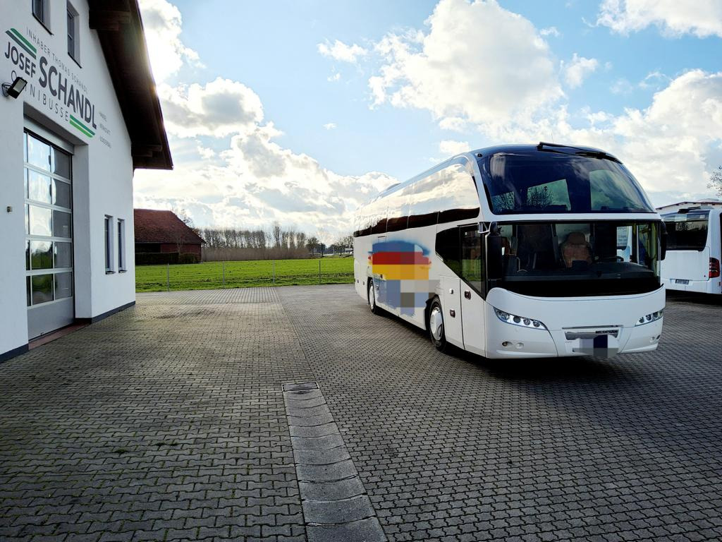 Neoplan Cityliner P14 6 gang manuell / WC / TÜV - Starppilsētu autobuss: foto 2 Neoplan Cityliner P14 6 gang manuell / WC / TÜV - Starppilsētu autobuss: foto 2