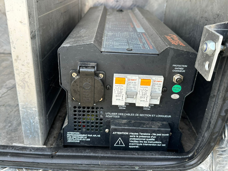 Komercauto Iveco Daily 35S14 APK 29-08-2026, 4x gestempeld Km 64.779: foto 11