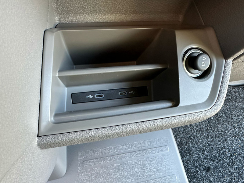 Mazs furgons Volkswagen Crafter 2.0 L 140 PK Veel Opties Nieuw: foto 13