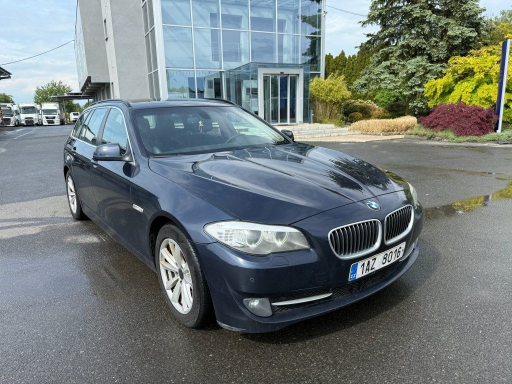 BMW 520D Touring F11 - Vieglā automašīna: foto 1 BMW 520D Touring F11 - Vieglā automašīna: foto 1