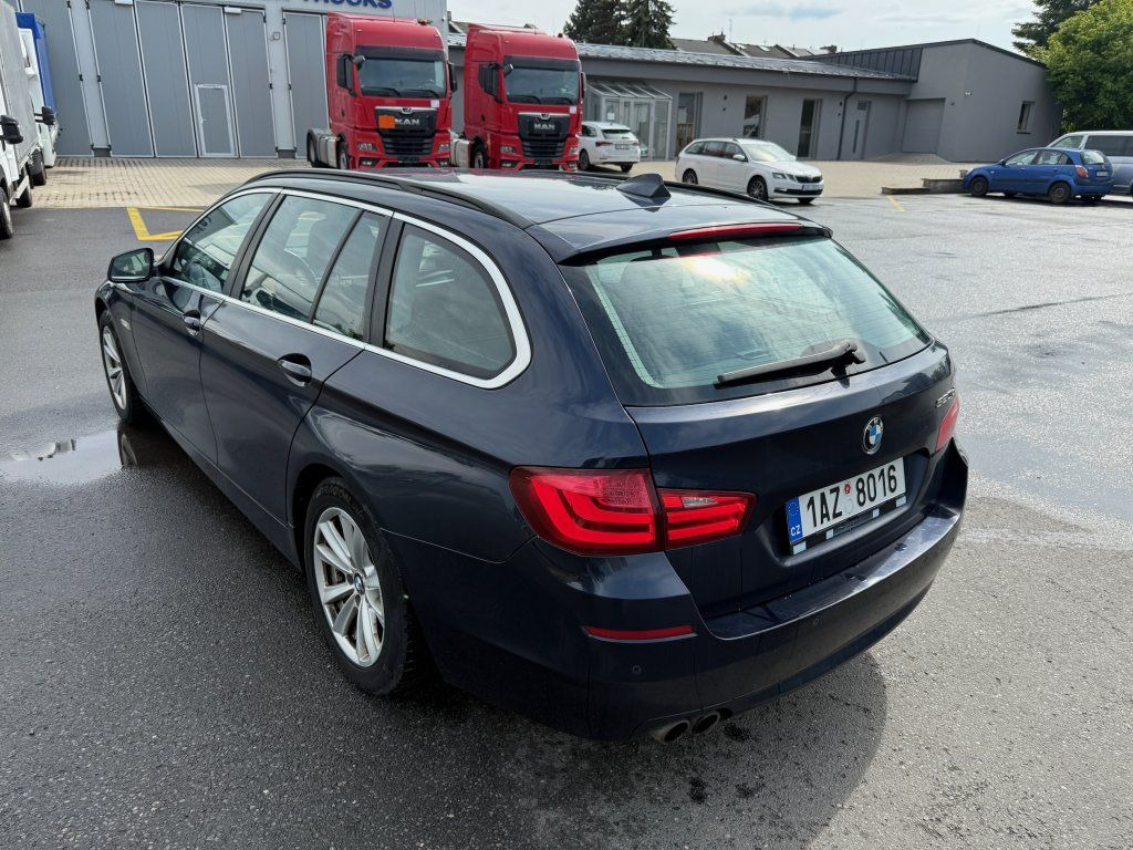 BMW 520D Touring F11 - Vieglā automašīna: foto 4 BMW 520D Touring F11 - Vieglā automašīna: foto 4