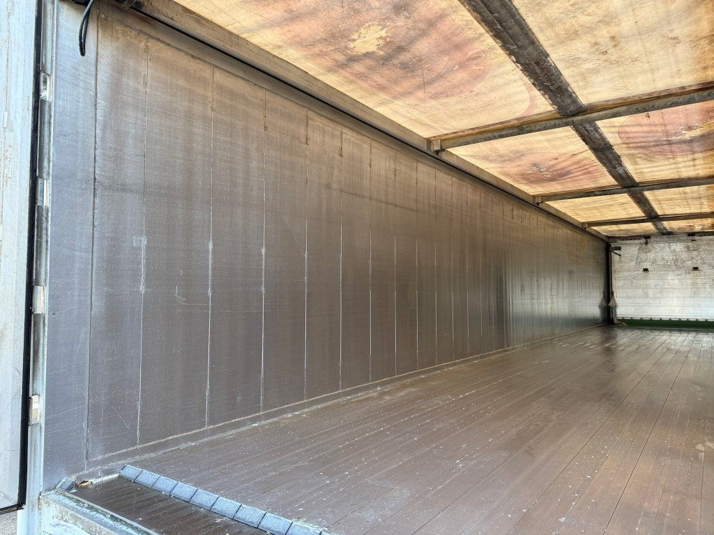 Puspiekabe kustīgās grīdas BODEX Walkingfloor: foto 17 Puspiekabe kustīgās grīdas BODEX Walkingfloor: foto 17