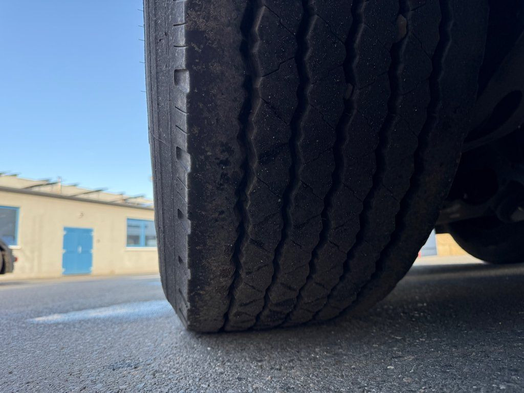 Puspiekabe kustīgās grīdas BODEX Walkingfloor: foto 14 Puspiekabe kustīgās grīdas BODEX Walkingfloor: foto 14