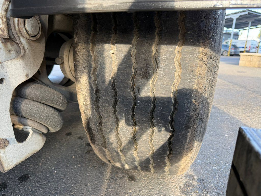 Puspiekabe kustīgās grīdas BODEX Walkingfloor: foto 8 Puspiekabe kustīgās grīdas BODEX Walkingfloor: foto 8