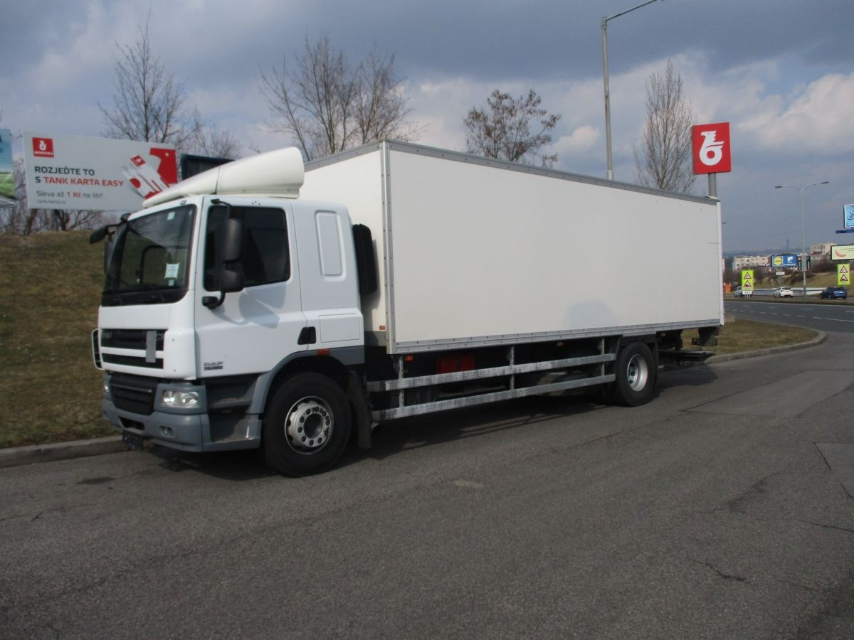 DAF CF 75.310 - Kravas automašīna ar slēgto virsbūvi: foto 1 DAF CF 75.310 - Kravas automašīna ar slēgto virsbūvi: foto 1