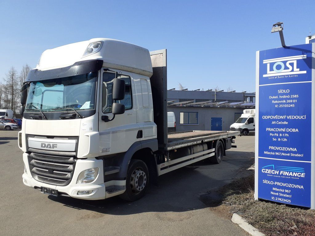DAF CF320 EURO 6 - Bortu kravas automašīna/ Platforma: foto 1 DAF CF320 EURO 6 - Bortu kravas automašīna/ Platforma: foto 1