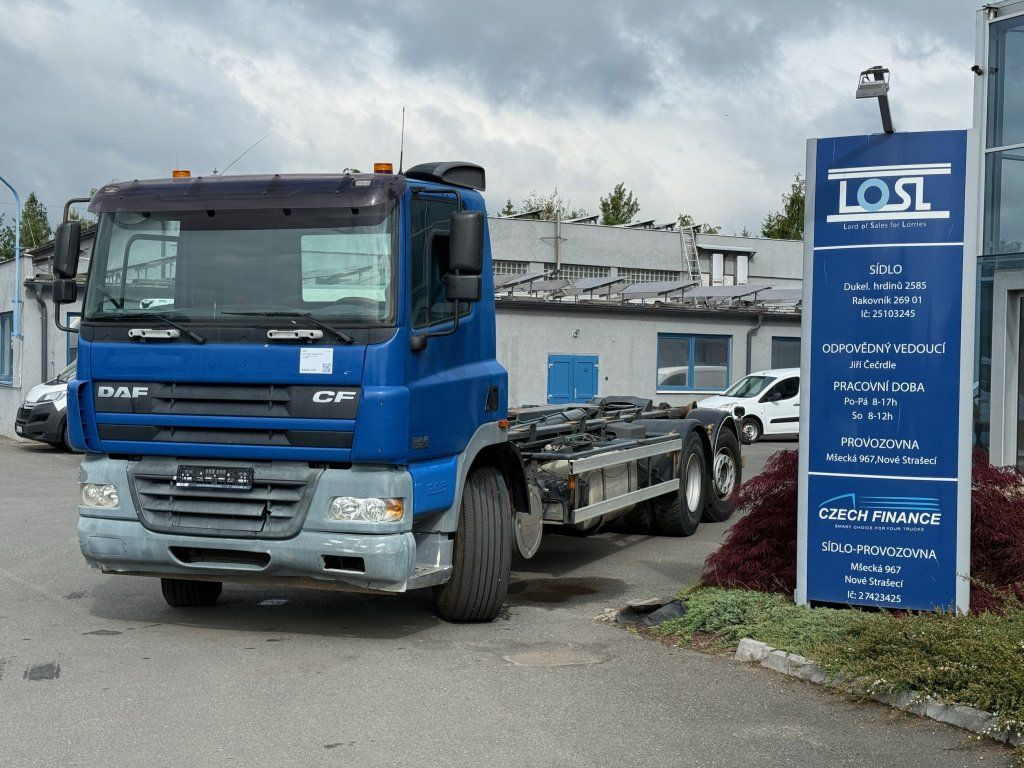 DAF CF85.380 6x2 EURO 3 - Pacēlājs ar āķi: foto 3 DAF CF85.380 6x2 EURO 3 - Pacēlājs ar āķi: foto 3