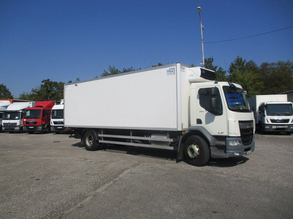 DAF LF 18.260 Xarios 600 DAF LF 18.260 Xarios 600 - Kravas automašīna refrižerators: foto 2 DAF LF 18.260 Xarios 600 DAF LF 18.260 Xarios 600 - Kravas automašīna refrižerators: foto 2