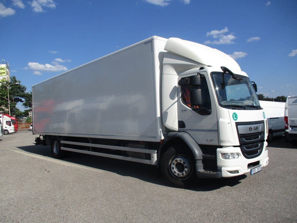 DAF LF 18.290 - Kravas automašīna ar slēgto virsbūvi: foto 2 DAF LF 18.290 - Kravas automašīna ar slēgto virsbūvi: foto 2